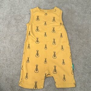 Parade kids Organic Cotton One piece 3T. Unisex romper. Like new.